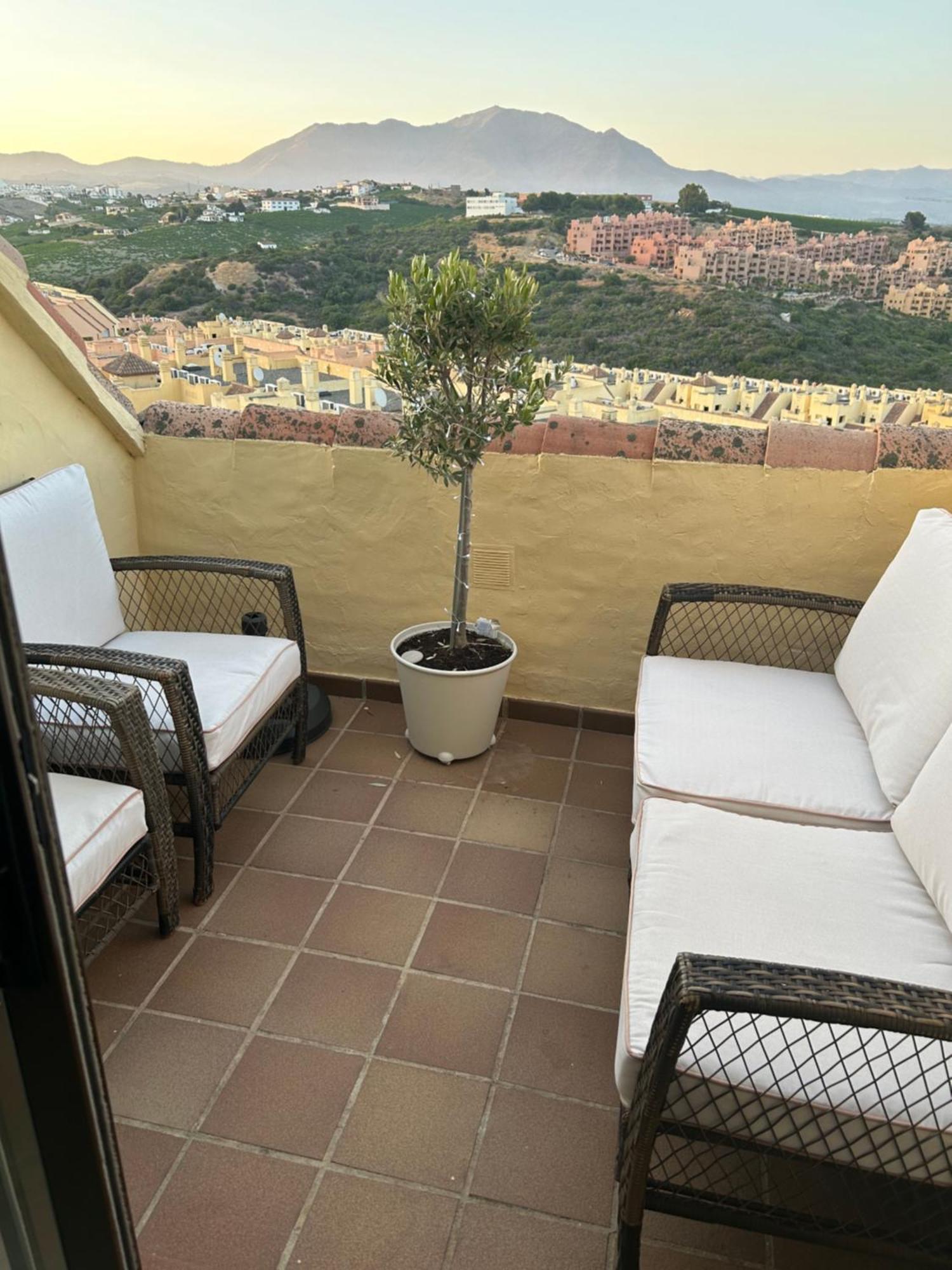 2 Bed Penthouse Apartment Manilva Dış mekan fotoğraf